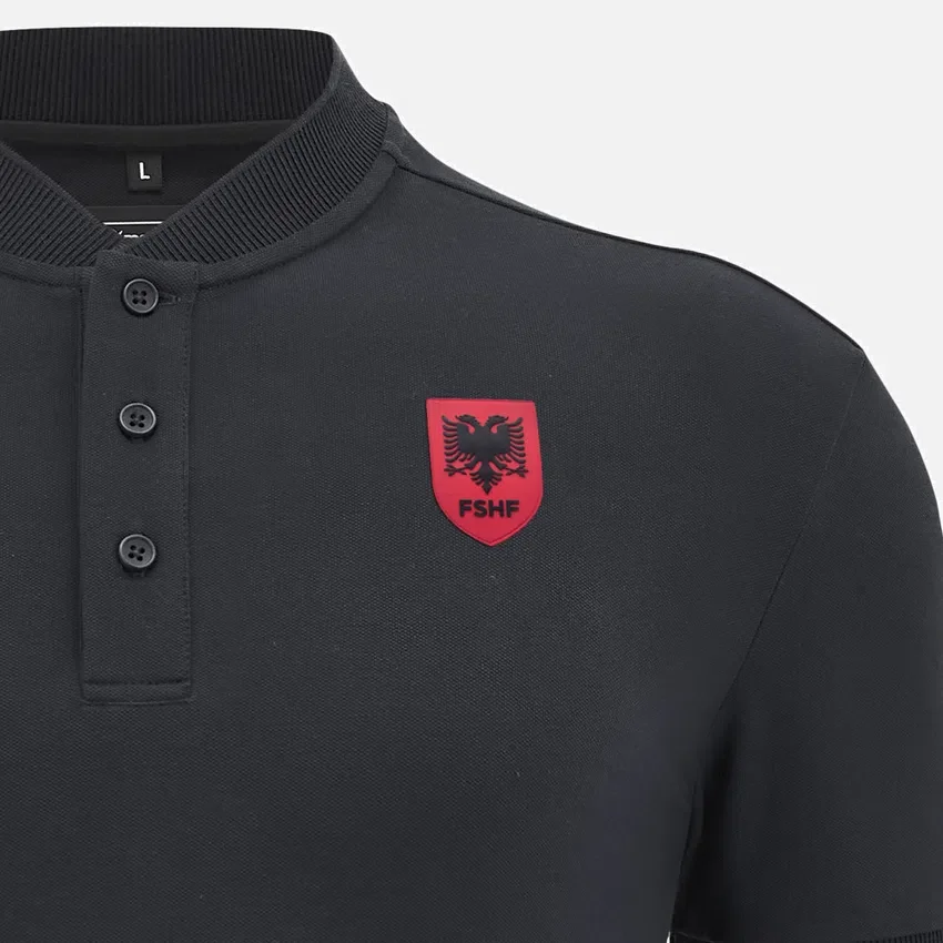 Albanien Nationalmannschaft FSHF 2026/27 Reise-Poloshirt für Erwachsene, schwarz Albanien Nationalmannschaft FSHF 2026/27 Reise-Poloshirt für Erwachsene, schwarz
