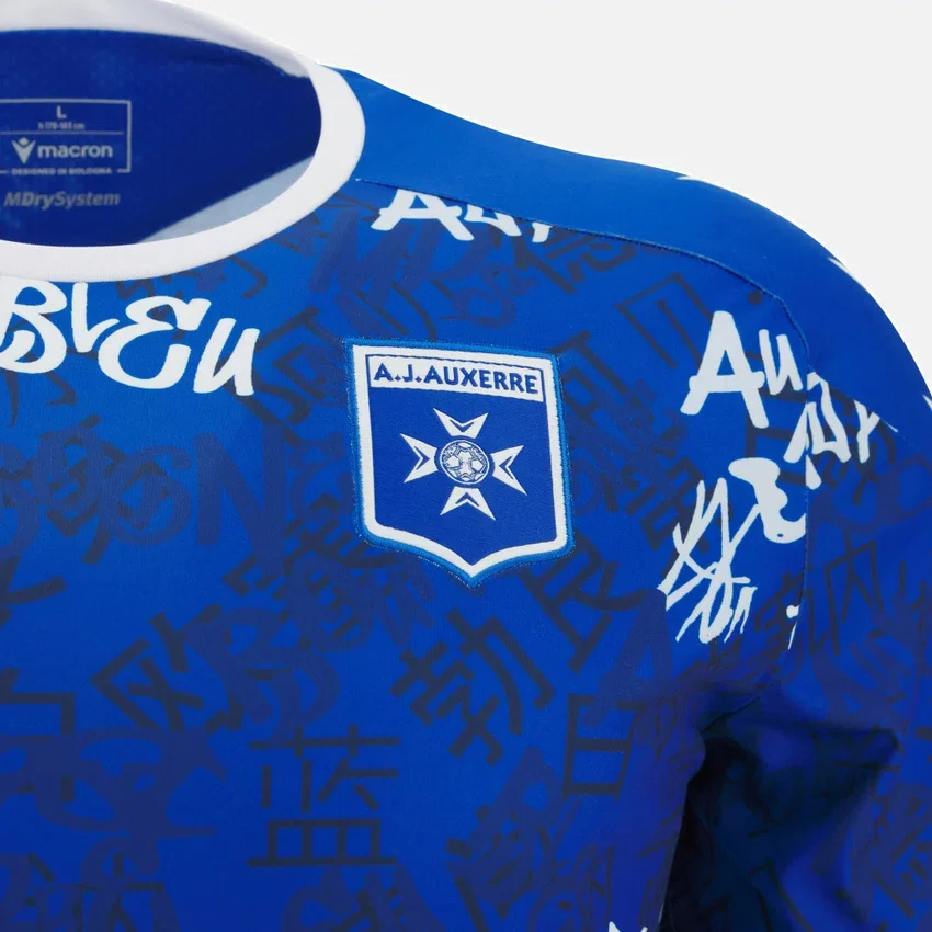 Auxerre 2025/26 Aufwärm-Hemd für Erwachsene Auxerre 2025/26 Aufwärm-Hemd für Erwachsene