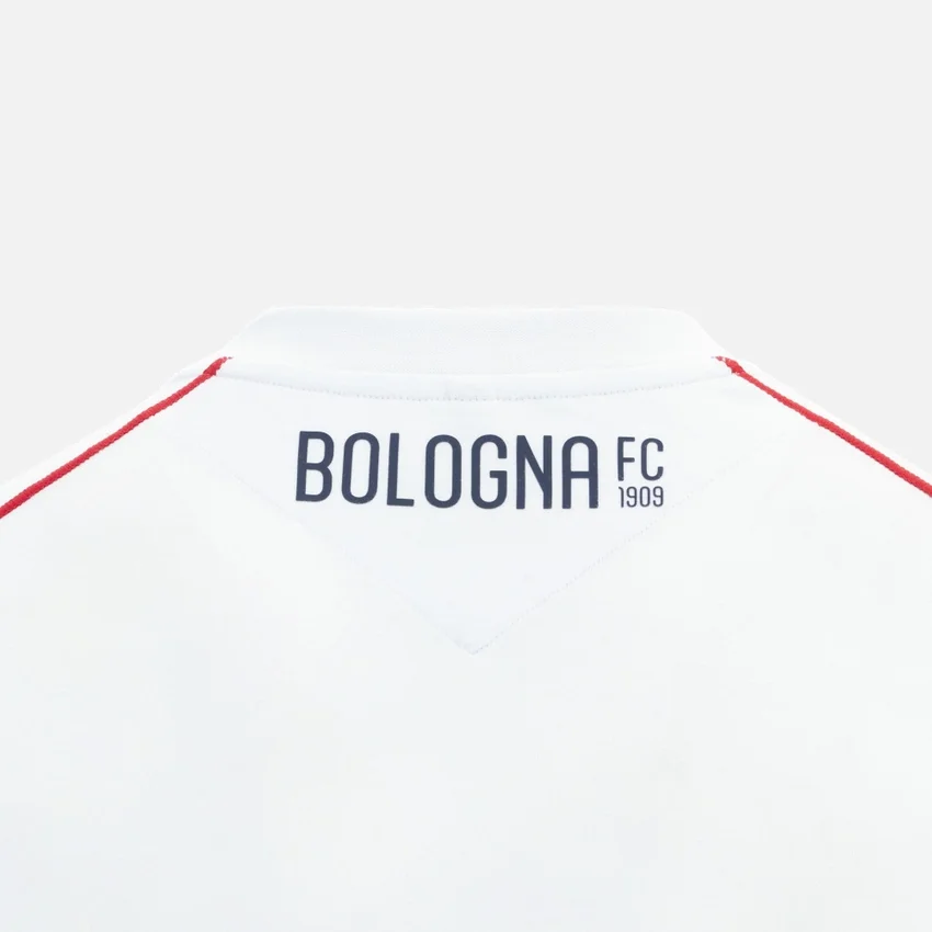 Bologna FC 1909 2025/26 Reisehemd für Erwachsene im Athleisure-Stil Bologna FC 1909 2025/26 Reisehemd für Erwachsene im Athleisure-Stil