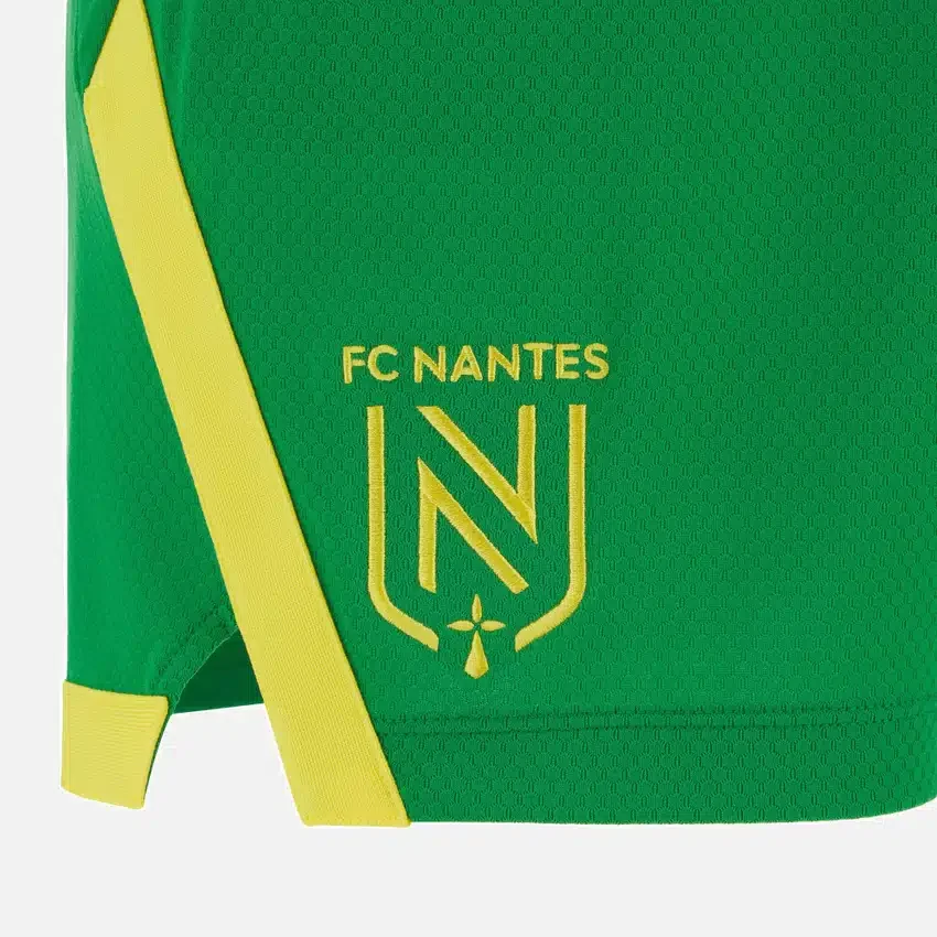 FC Nantes 2025/26 Heim-Shorts für Erwachsene FC Nantes 2025/26 Heim-Shorts für Erwachsene