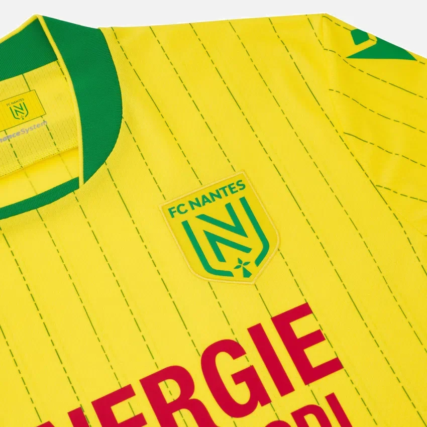 FC Nantes 2025/26 Heim-Trikot für Erwachsene FC Nantes 2025/26 Heim-Trikot für Erwachsene