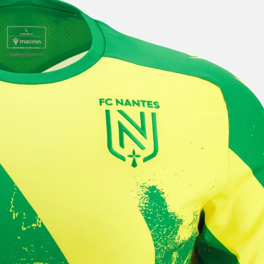 FC Nantes 2025/26 Warm-up-Hemd für Erwachsene FC Nantes 2025/26 Warm-up-Hemd für Erwachsene
