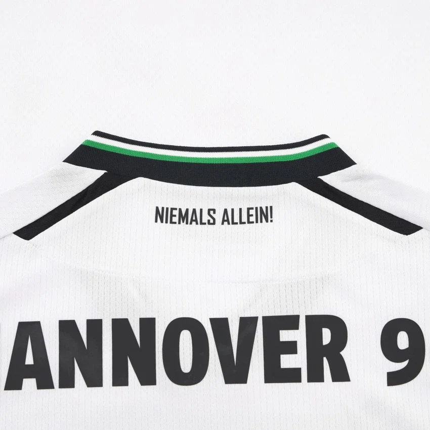 Hannover 96 2025/26 Auswärtstrikot für Erwachsene Hannover 96 2025/26 Auswärtstrikot für Erwachsene