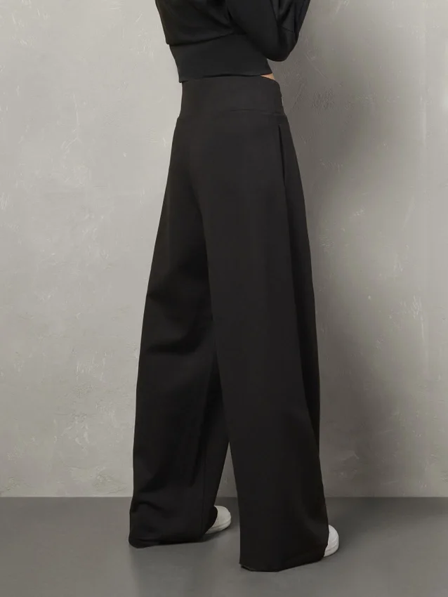 Lilli Milo Lange Hose mit weitem Bein Lilli Milo Lange Hose mit weitem Bein