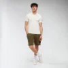 Strahlendes Poloshirt mit Stehkragen Strahlendes Poloshirt mit Stehkragen