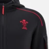 Welsh Rugby 2025/26 Schwarzer Athleisure Tech Hoodie Welsh Rugby 2025/26 Schwarzer Athleisure Tech Hoodie